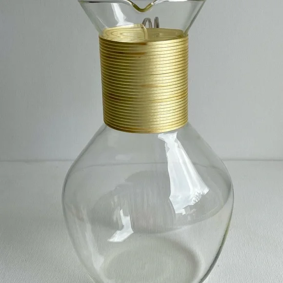Vintage, MCM Minimalist Glass Carafe with Brass Handle - Picture 4 of 10